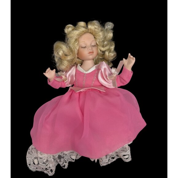 Disney PRINCESS 9" Sleeping Beauty Marie Osmond Fine Collectibles Tiny Tot 2001 - Picture 1 of 9